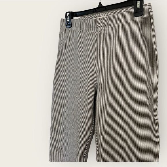 Black & white stripes leggings size Small, New - Picture 2 of 7